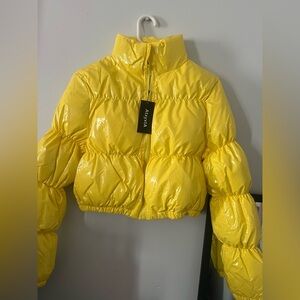 Yellow cropped puffer jacket